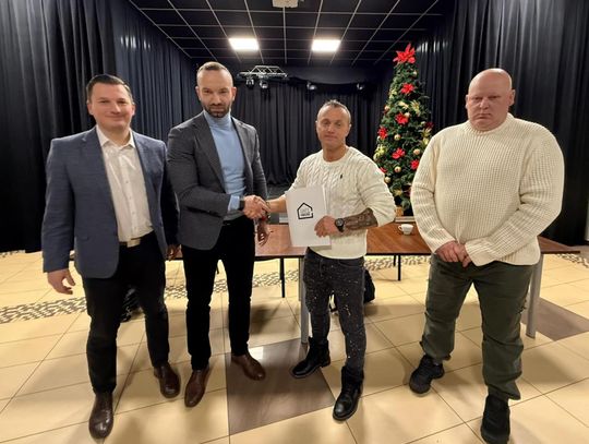 Iskra z nowym partnerem