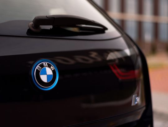 Nowe BMW: Innowacyjne rozwiązania dla pasjonatów motoryzacji