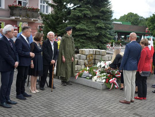 Oddali hołd Powstańcom