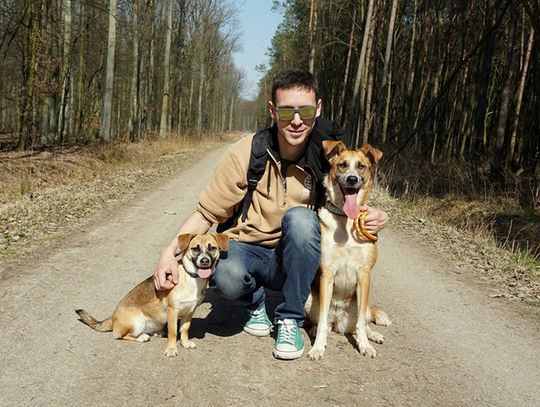 Pilanin - z dwoma psami - chce przejść Polskę pieszo!