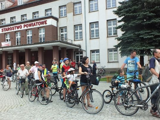 Ponad 600 rowerów oznakowanych przed starostwem