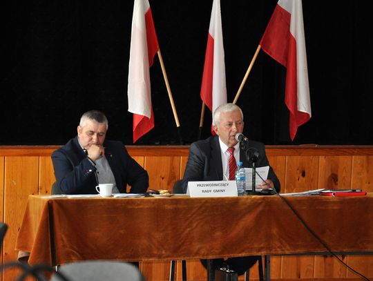 Puste krzesło dla przewodniczącego