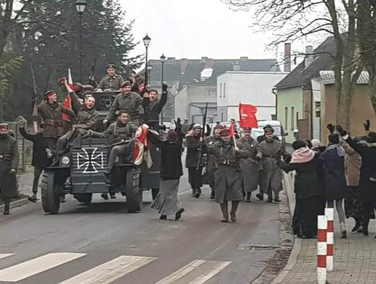 Retrospekcja „O tym jak Niemców sprali i pancernika zabrali…”