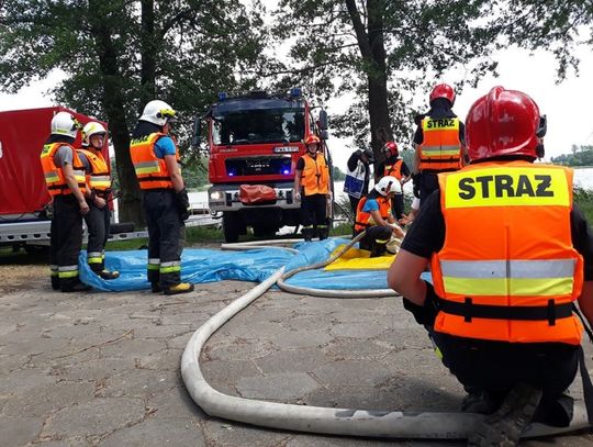 Strażacy ćwiczą na wypadek powodzi