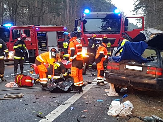 Tragiczny wypadek w powiecie chodzieskim! Nie żyje 22-latek 