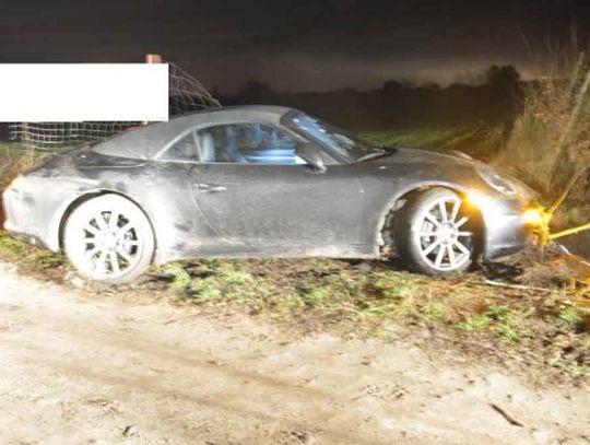 Wałeccy policjanci odzyskali skradzione porsche warte blisko 370 tysięcy złotych