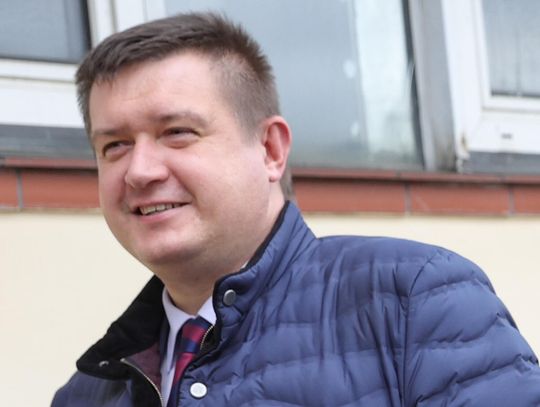 Wynieśli posła Porzucka z samolotu