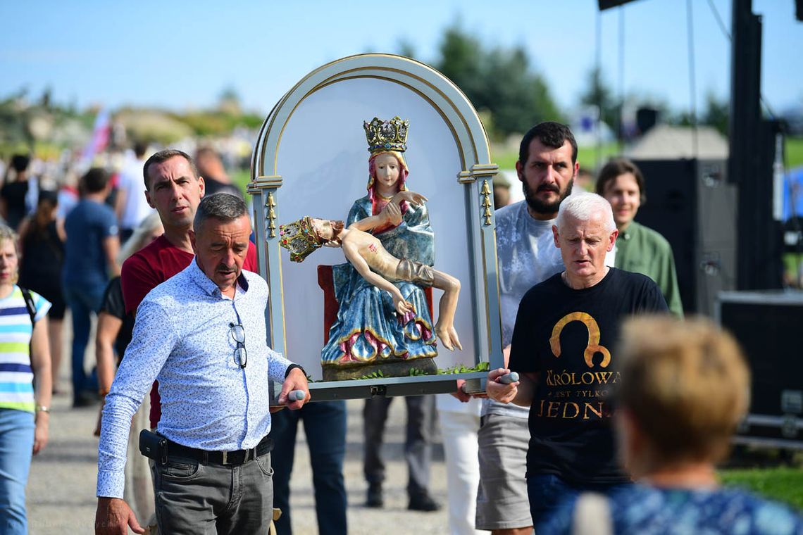 450 lat cudownej Piety 450 lat cudownej Piety