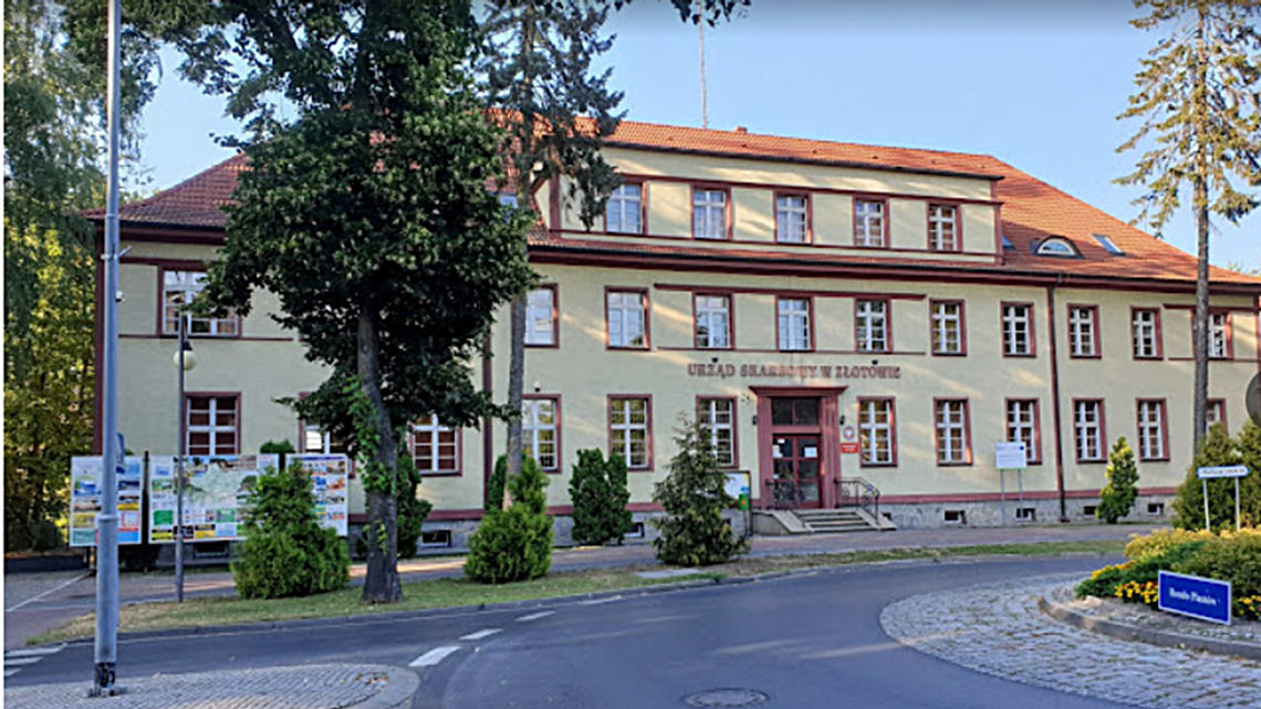 Aplikacja mobilna e-Urząd Skarbowy dostępna na smartfonach