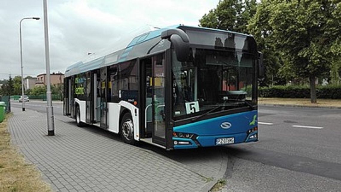 Autobus elektryczny na ulicach Piły