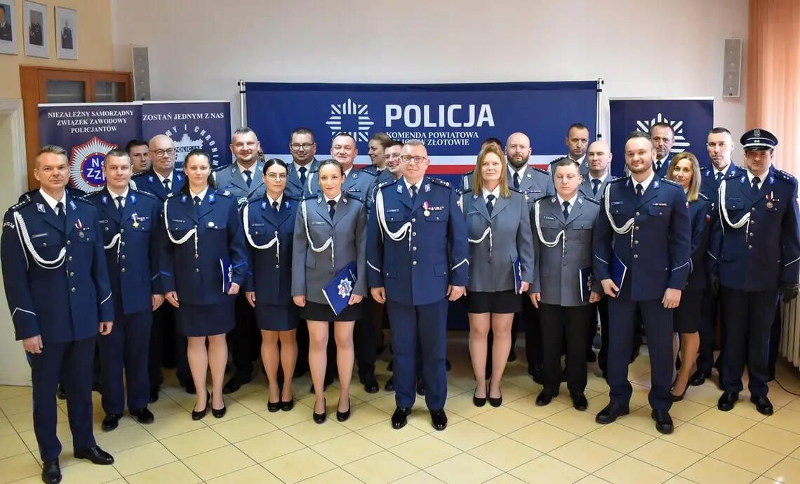 Awanse i wyróżnienia w złotowskiej policji