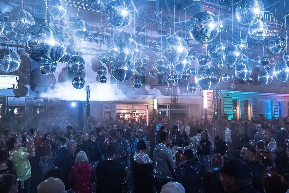 Festiwal Teatrów Światła i tłumy na Placu Staszica! Festiwal Teatrów Światła i tłumy na Placu Staszica!