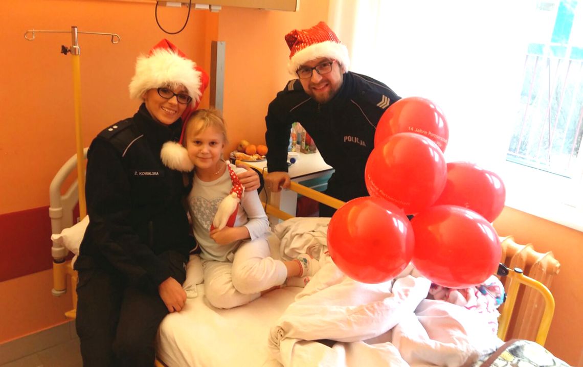 Mikołajkowa wizyta u dzieci w szpitalu
