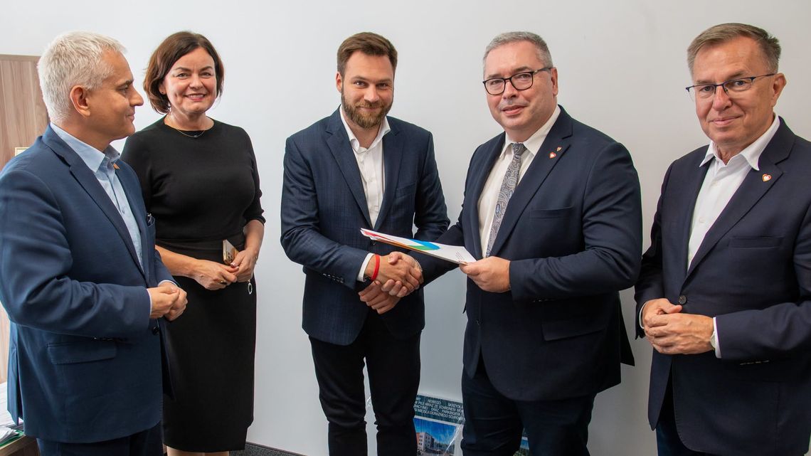 Modernizacja oddziałów : Blisko pół miliona złotych dla pilskiego szpitala