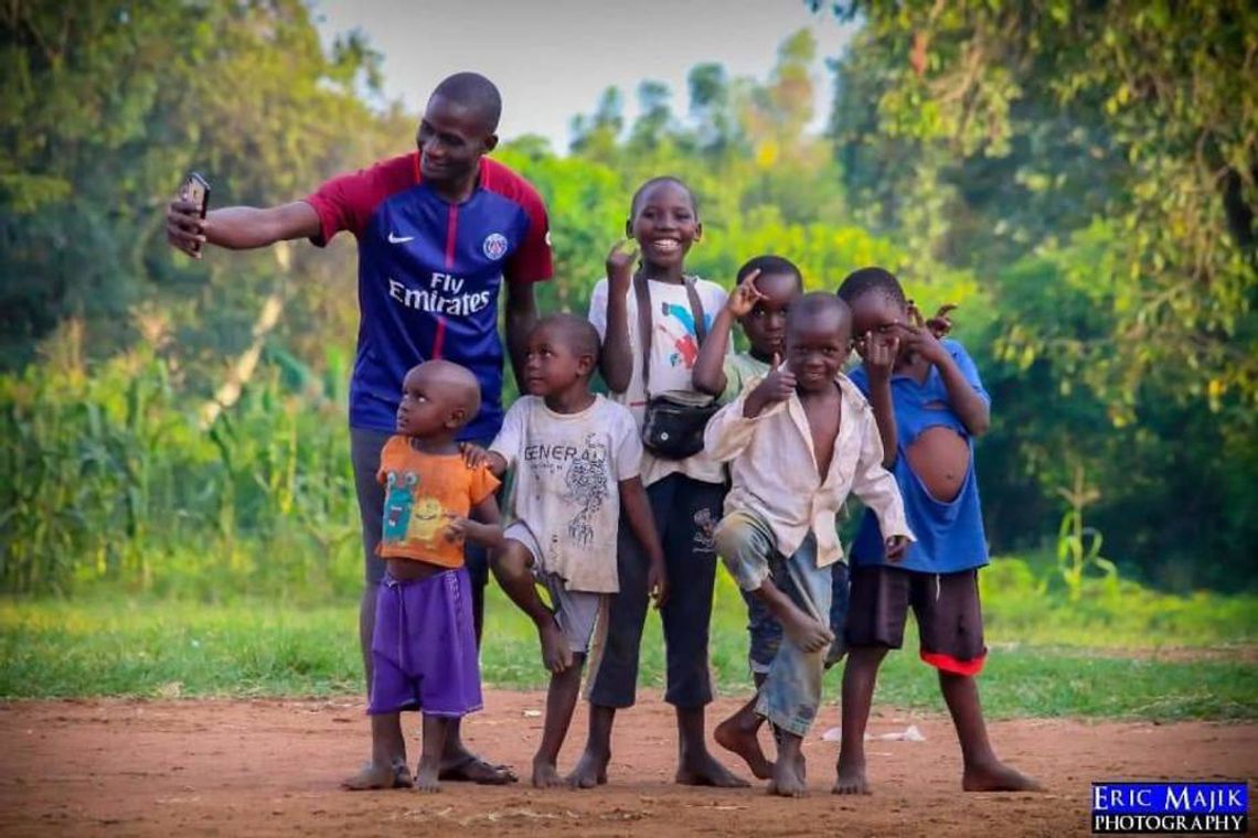 Nauczycielka z Piły za kilka dni leci do Ugandy budować sierociniec
