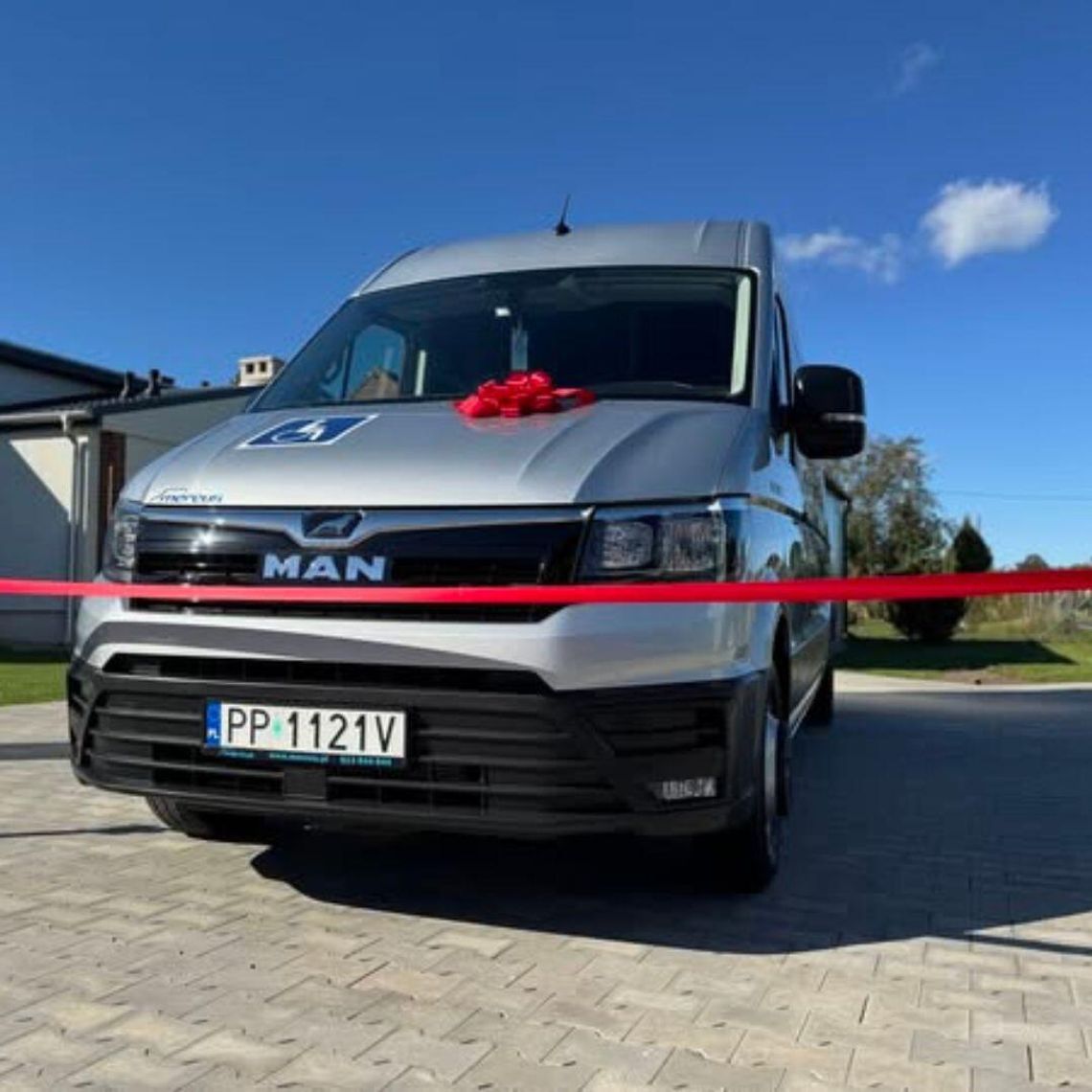 Nowy autobus dla osób z niepełnosprawnościami Nowy autobus dla osób z niepełnosprawnościami