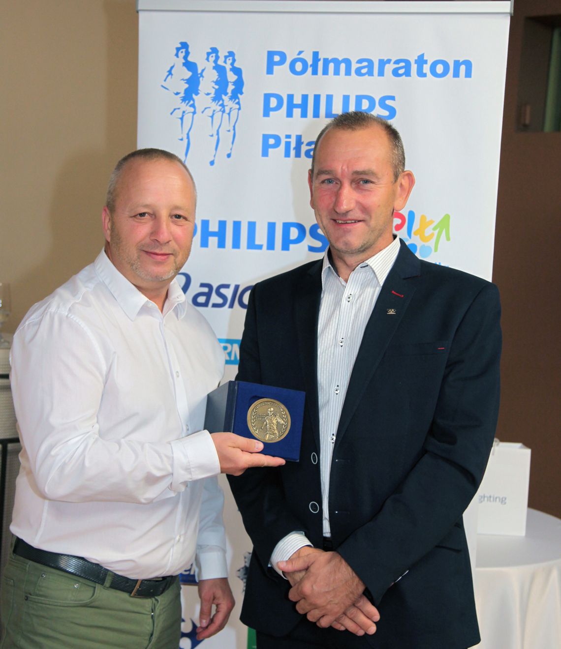 Ozdobił medal 27. Półmaratonu