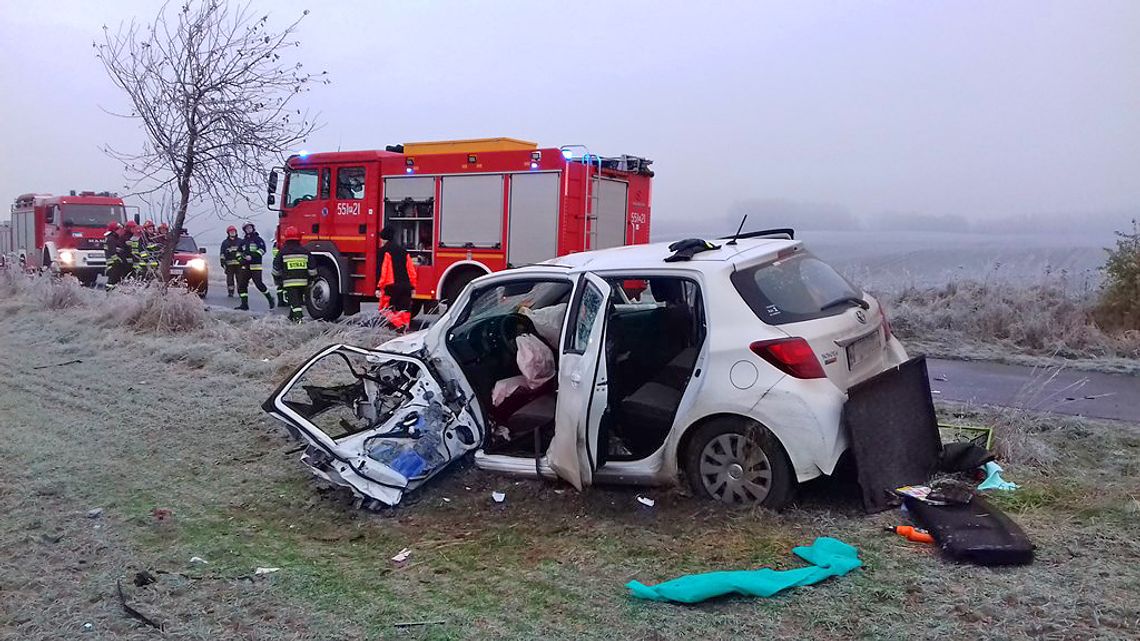 Śmiertelny wypadek k. Szydłowa z wczoraj – w relacji strażaków (zdjęcia) 