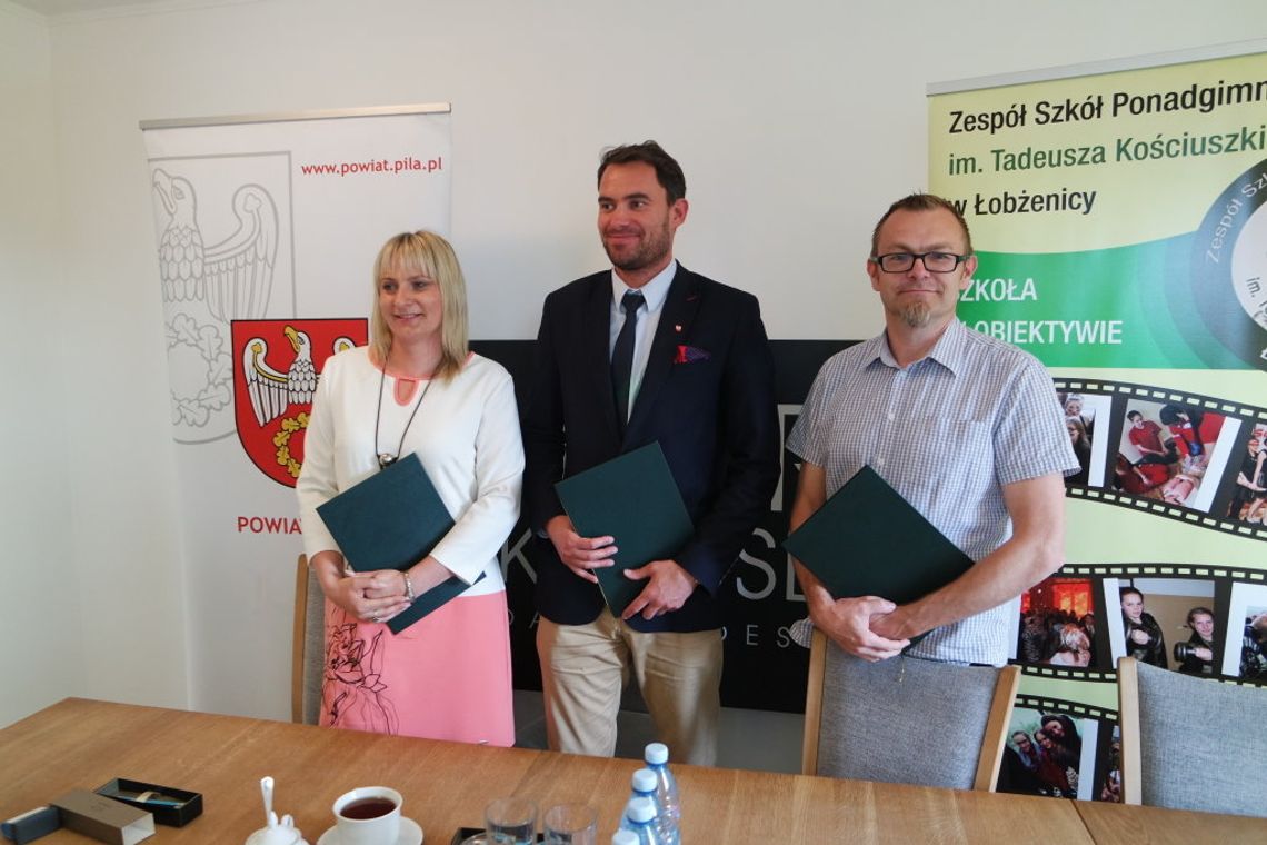Szkoła w Łobżenicy podpisała umowę z potentatem