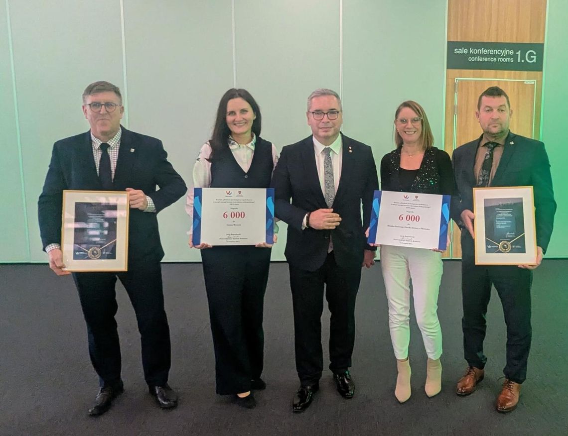 Z podwójnym sukcesem Z podwójnym sukcesem